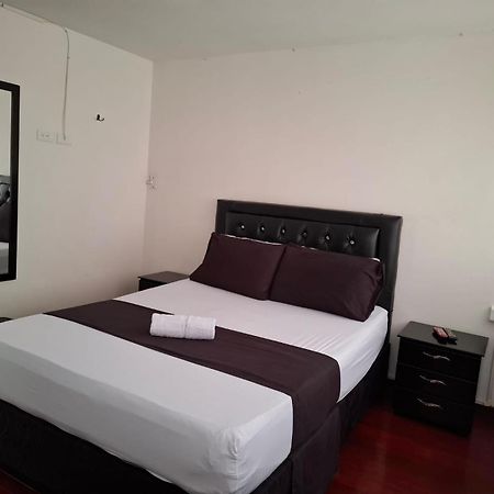 Hospedaje Luna Llena Manizales Bagian luar foto