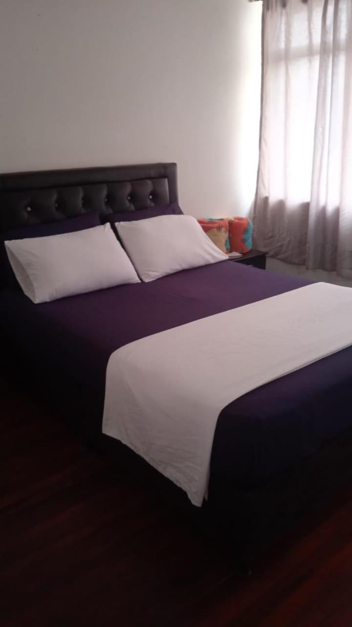Hospedaje Luna Llena Manizales Bagian luar foto